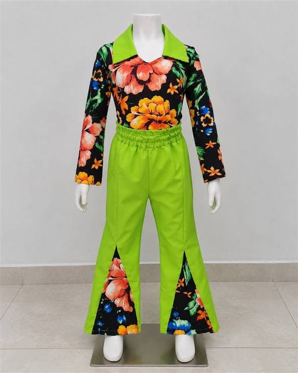 Años 60 (camisa flores, pantalón verde, peluca)