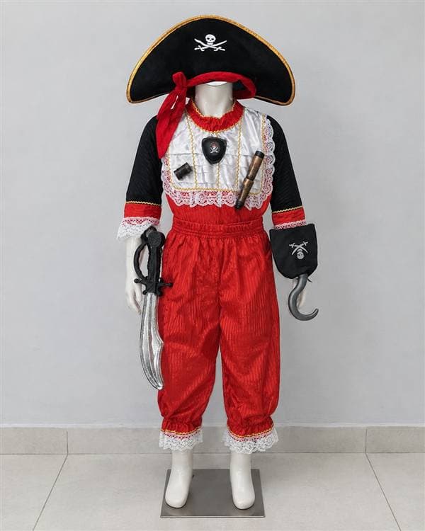 Pirata rojo con sombrero y accesorios